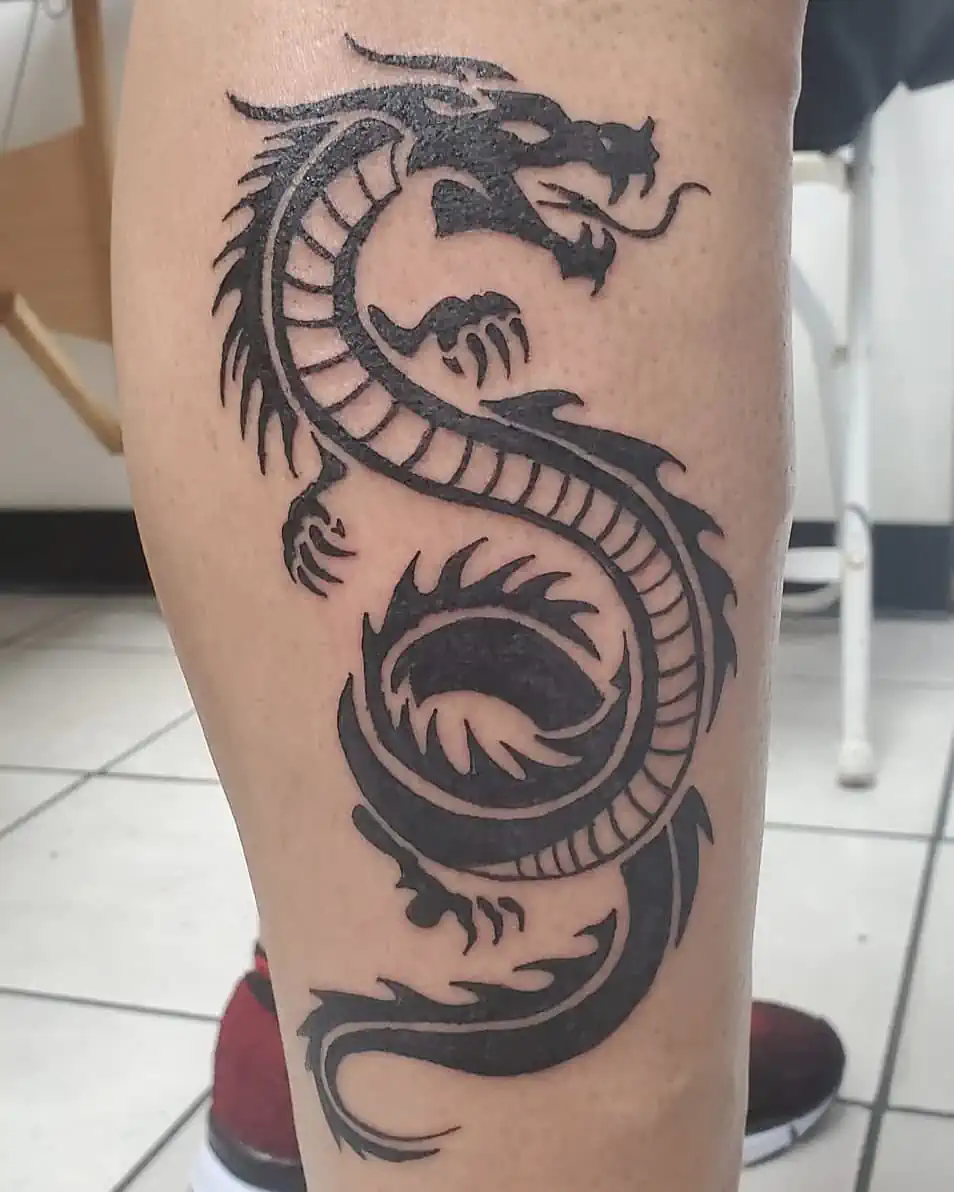 Tatuaje Dragón L