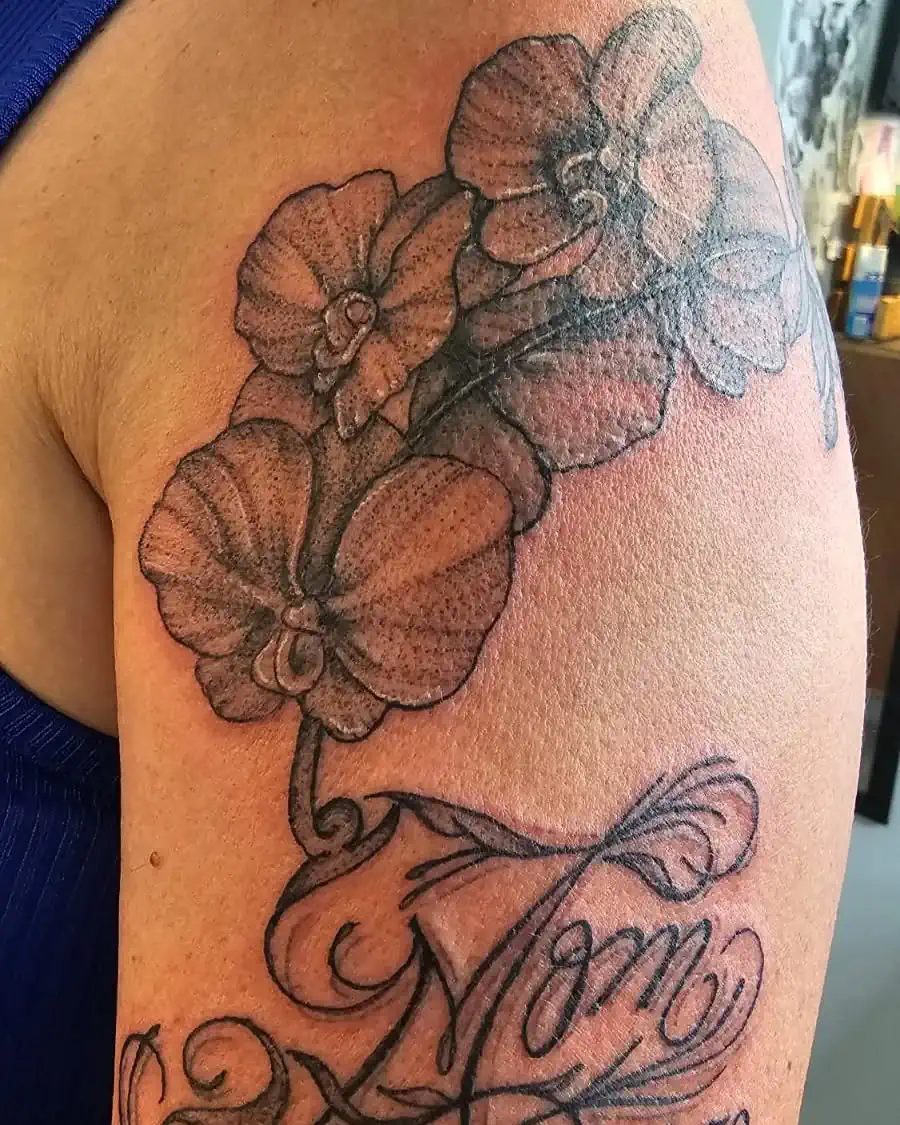 Tatuaje Línea Fina