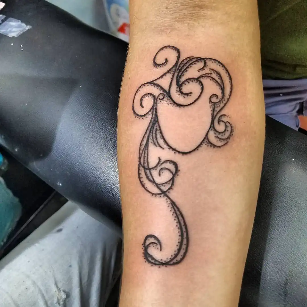 Tatuaje Línea Fina