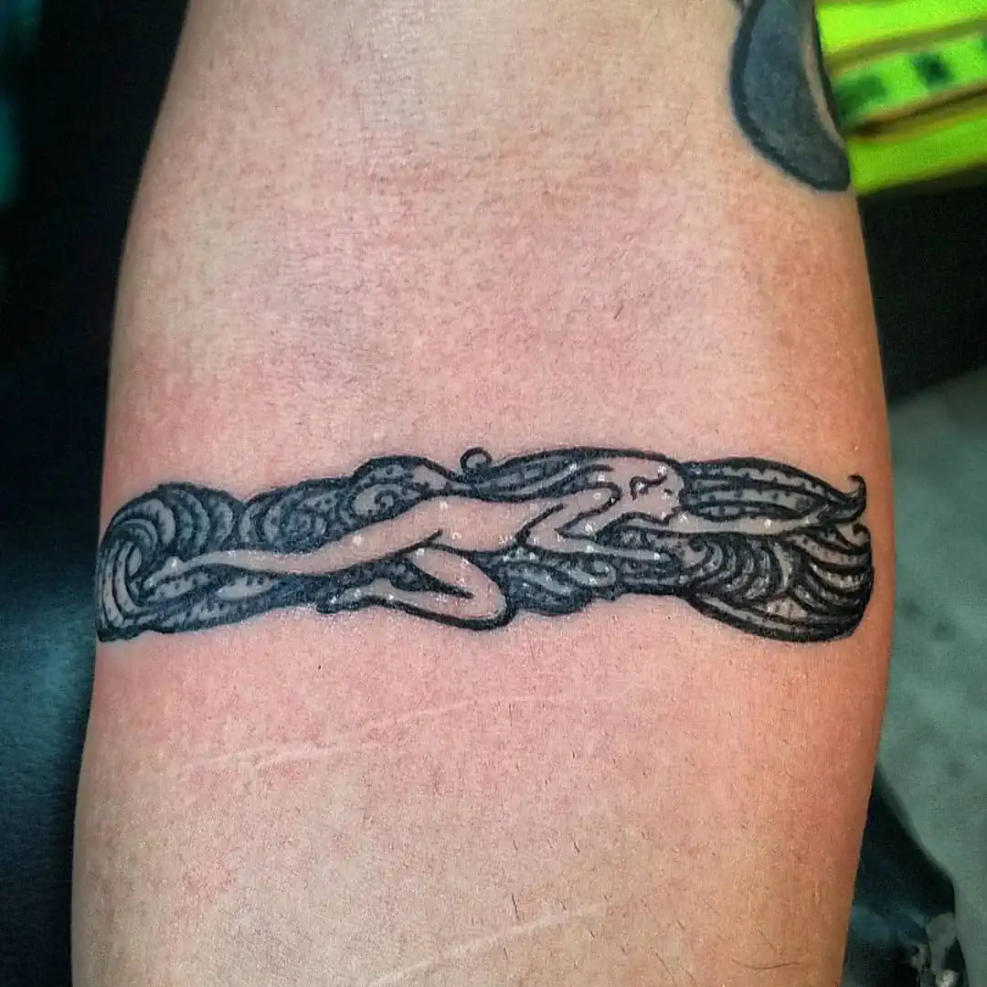Tatuaje Línea Fina