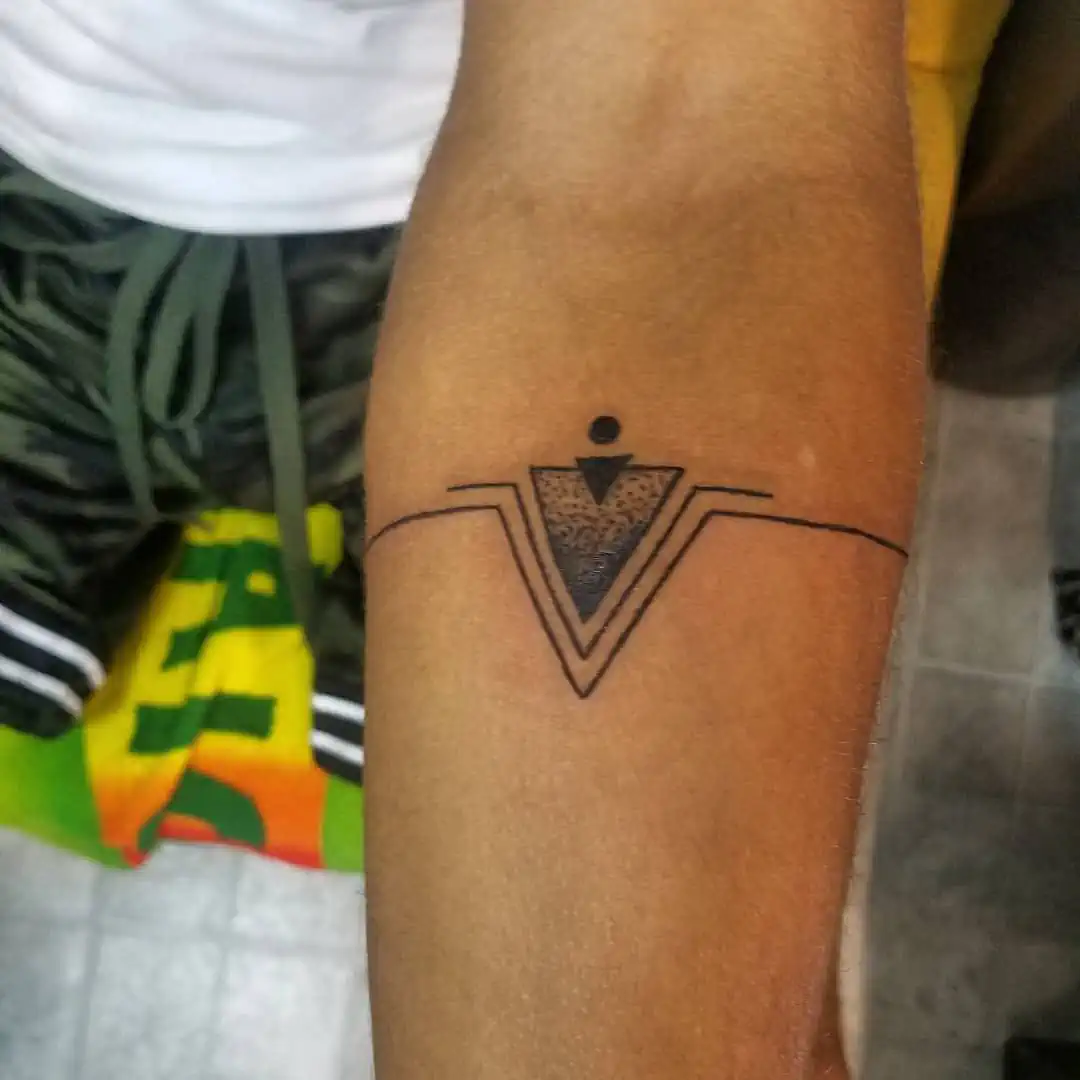 Tatuaje Línea Fina